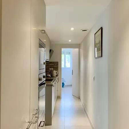 A101 L'ecume Des Vagues Le Grau-du-Roi